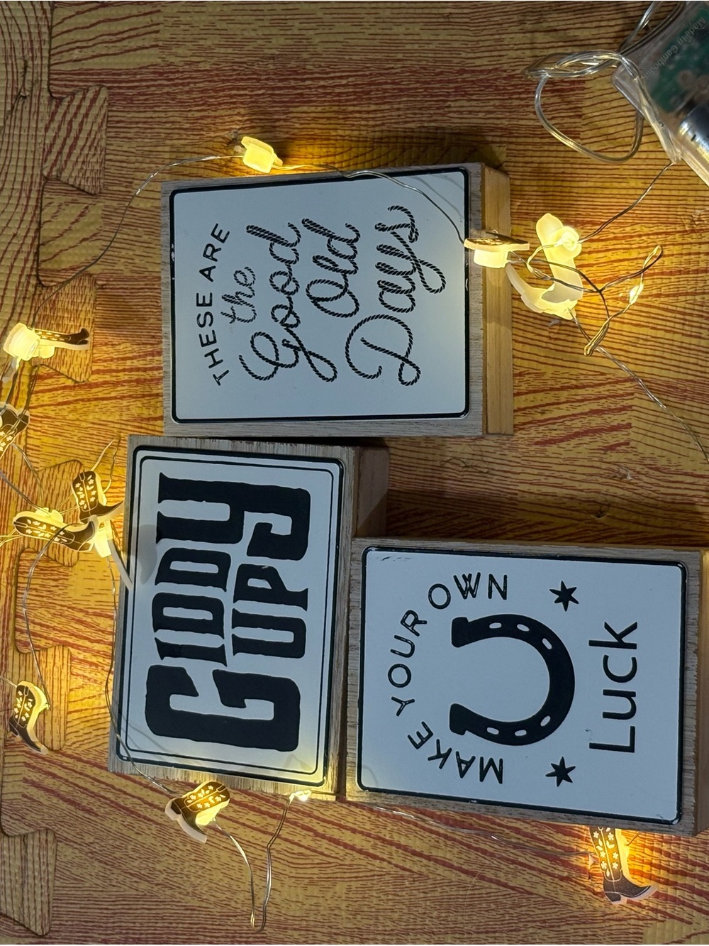 Wooden Decorative Block Set - White & Black Inspirational Signs